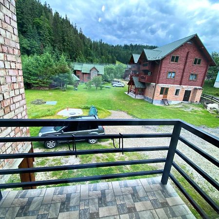 Під Магурою Hotel Ворохта Екстериор снимка